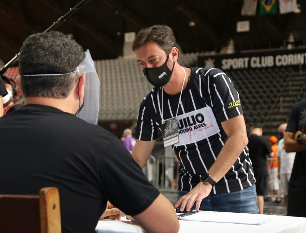Reeleição presidencial e fim das chapas voltam à pauta nos bastidores do Corinthians