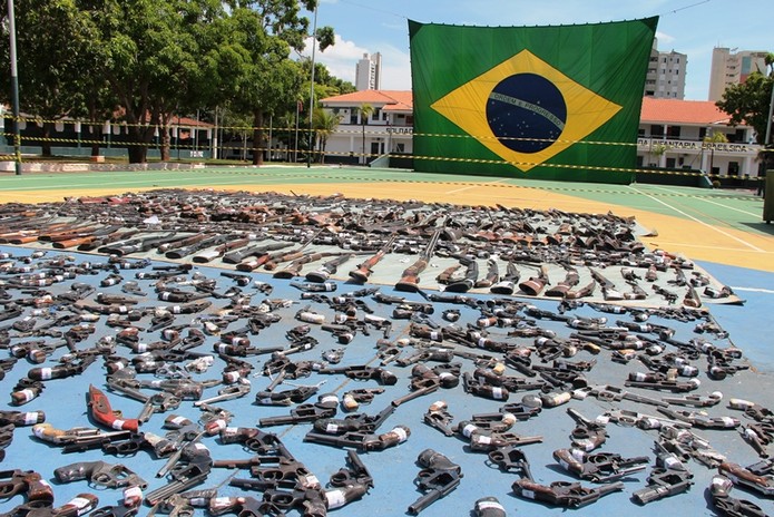 Armas e munições apreendidas em Mato Grosso e destruídas pelo Exército