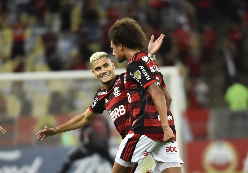 Gol de Ar&atilde;o - Flamengo x Universidad Cat&oacute;lica &mdash; Foto: Andr&eacute; Dur&atilde;o