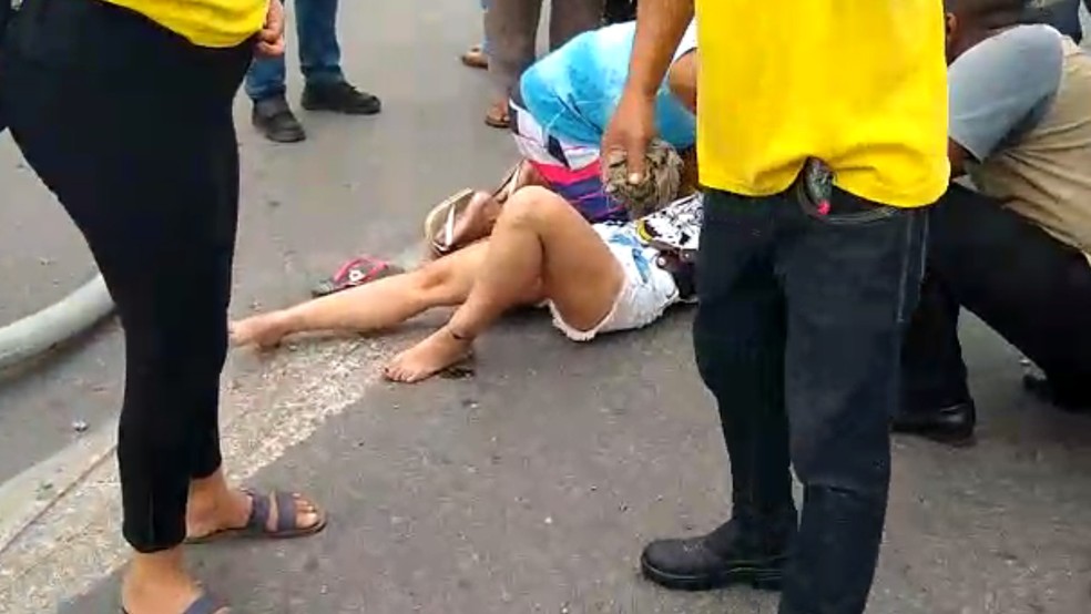 De acordo com primeiras informaÃ§Ãµes, mulher ficou ferida â Foto: ReproduÃ§Ã£o/Redes Sociais