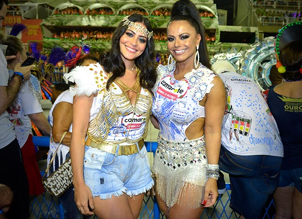 Carol Castro e Viviane Araujo (Foto: Editora Globo)