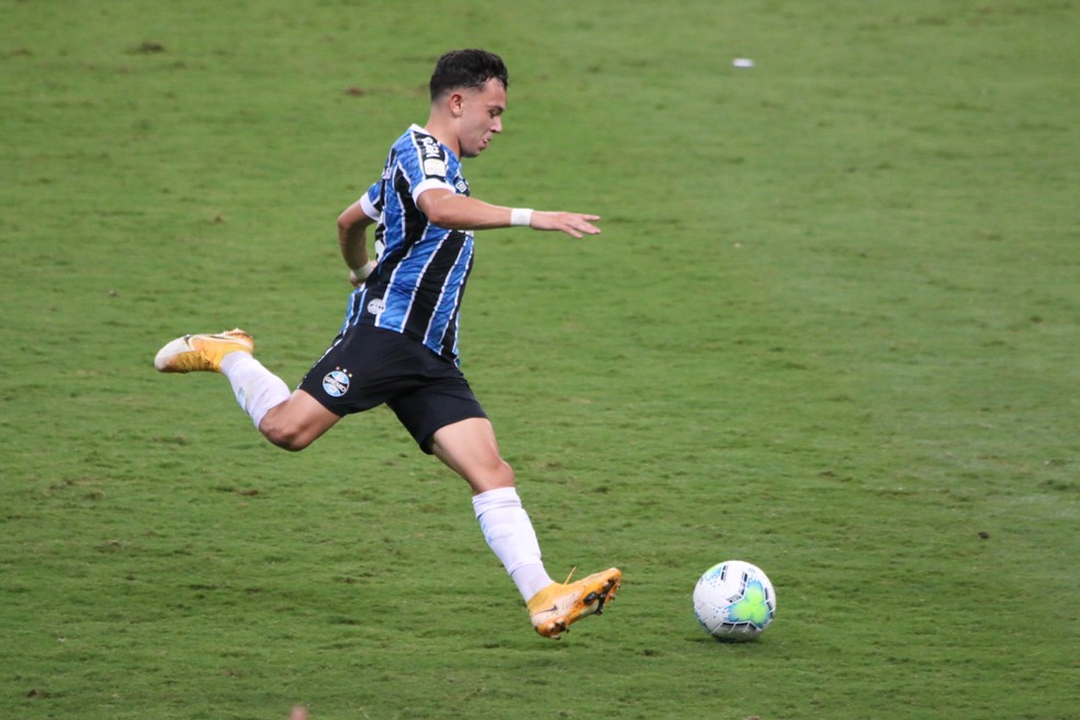 Vendido, Pepê tem chance de marcar nome antes de adeus ao Grêmio
