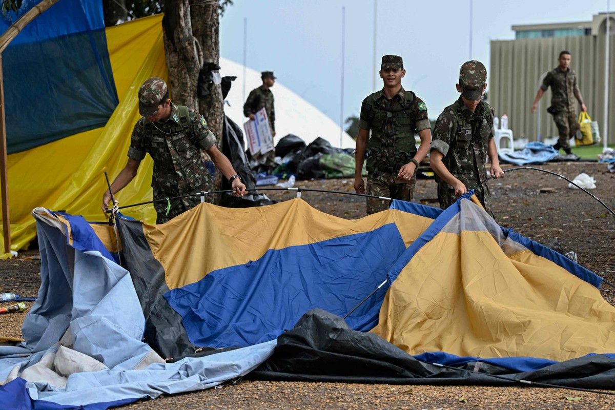 Acampamentos bolsonaristas come&ccedil;am a ser desmobilizados; confira a situa&ccedil;&atilde;o  nos estados | Pol&iacute;tica | O Globo
