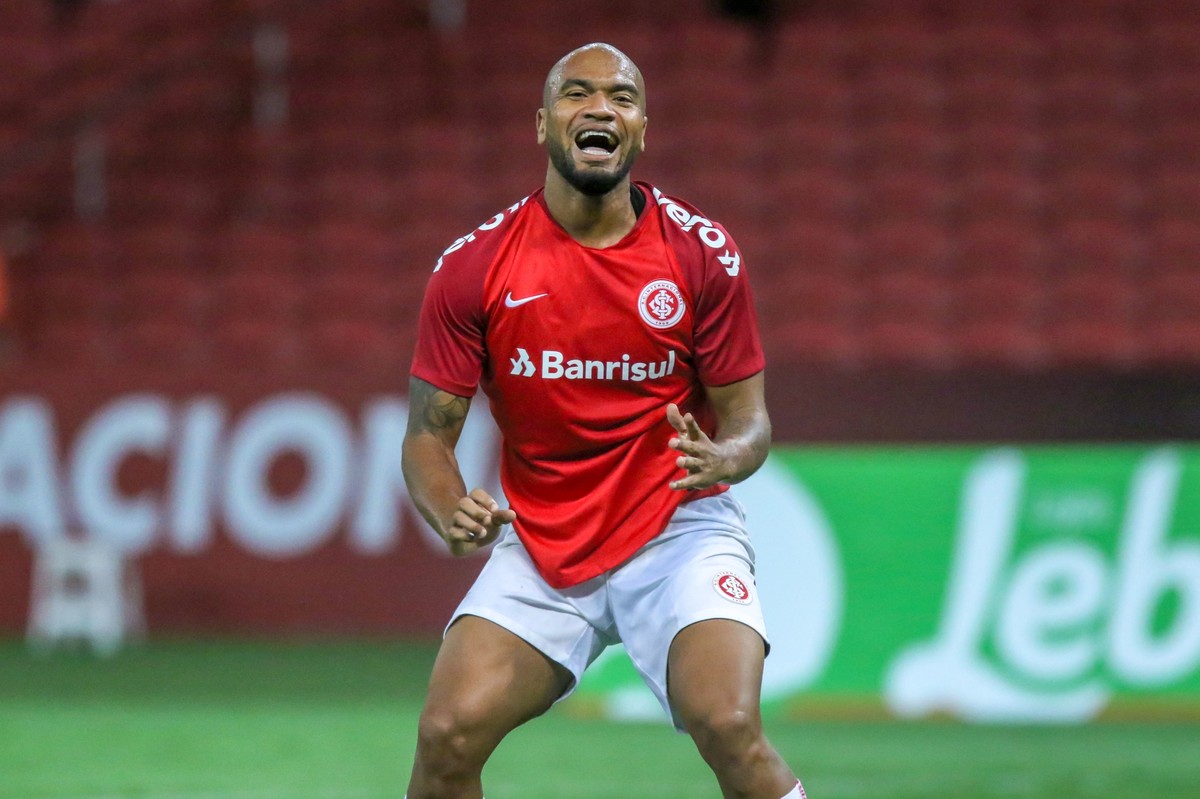 Atuações Rodrigo Moledo marca e leva melhor nota em vitória do Inter sobre o BrasilPel