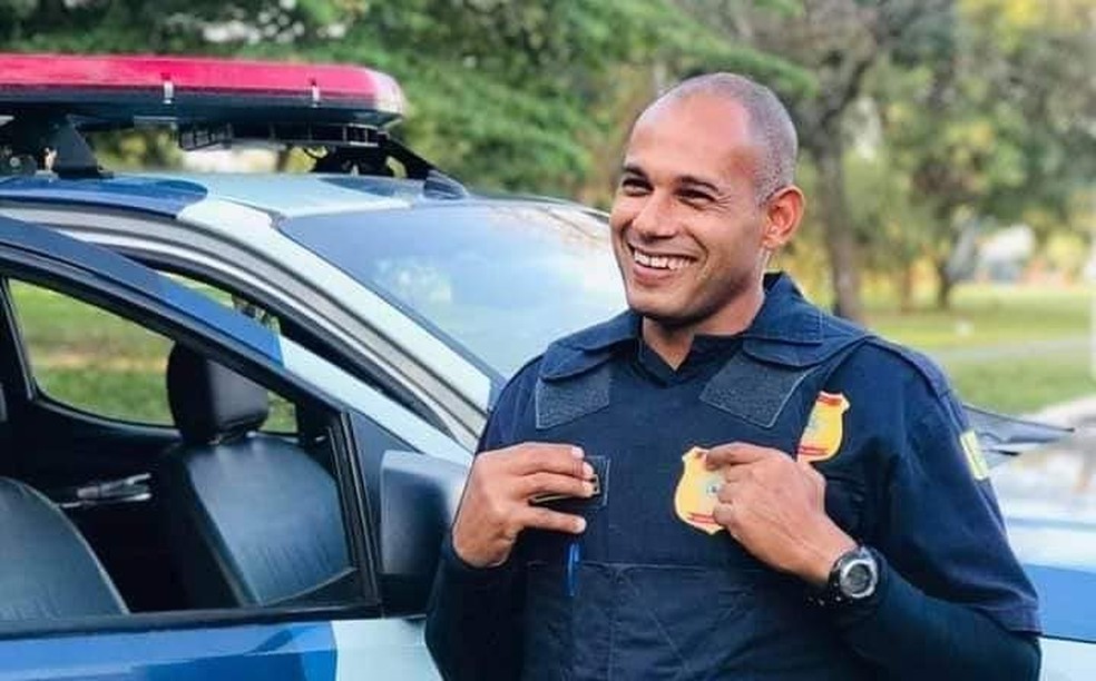 Guarda de Hortolândia Alexandre Fernandes dos Reis tinha 37 anos e estava internado havia 10 dias  — Foto: Reprodução/Facebook