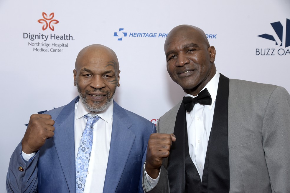 Tyson despistou sobre seu adversário, apesar das especulações acerca de Holyfield — Foto: Michael Tullberg/Getty Images