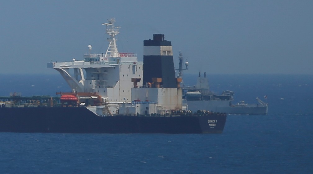 Petroleiro 'Grace 1', suspeito de levar petróleo iraniano à Síria, foi apreendido em Gibraltar — Foto: Jon Nazca/Reuters