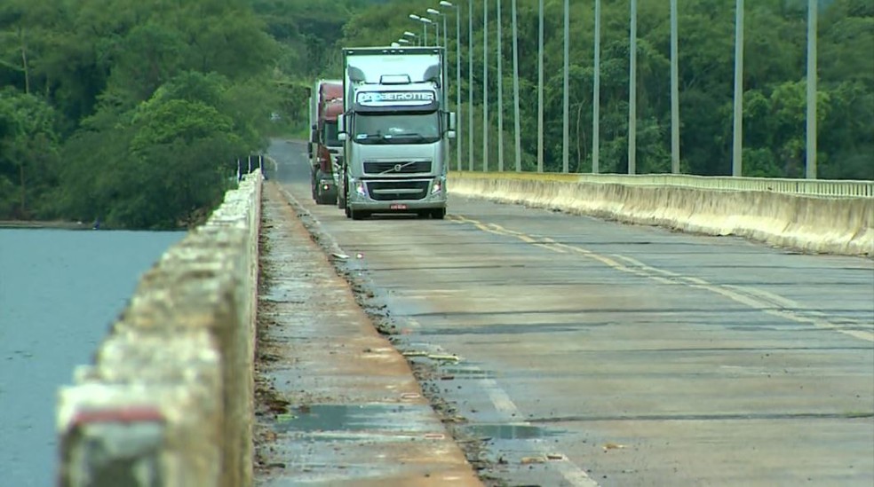 MP-SP cobra DER sobre reparos em ponte que liga Rifaina, SP, a ...