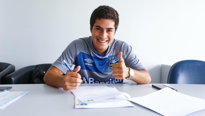 Promessa uruguaia assina contrato com o Grêmio para time de transição