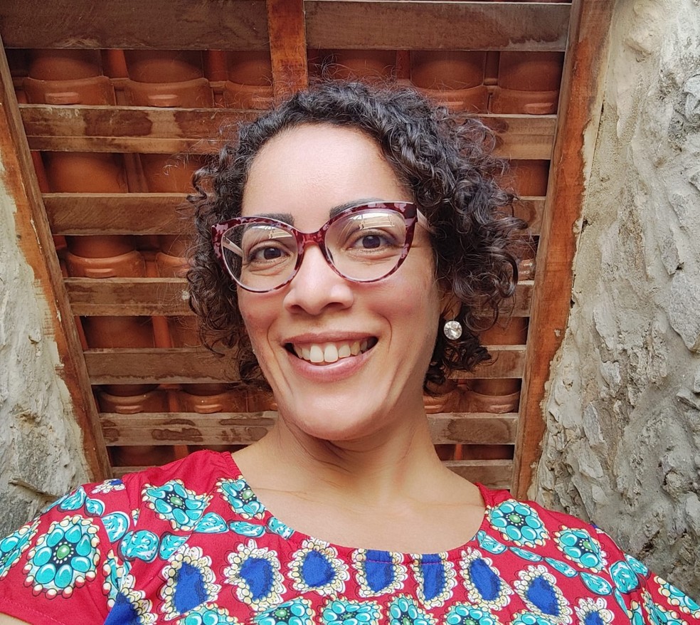 Aniele Morais d&aacute; dicas de programas simples em fam&iacute;lia, como assistir filmes e s&eacute;ries &mdash; Foto: Cedida