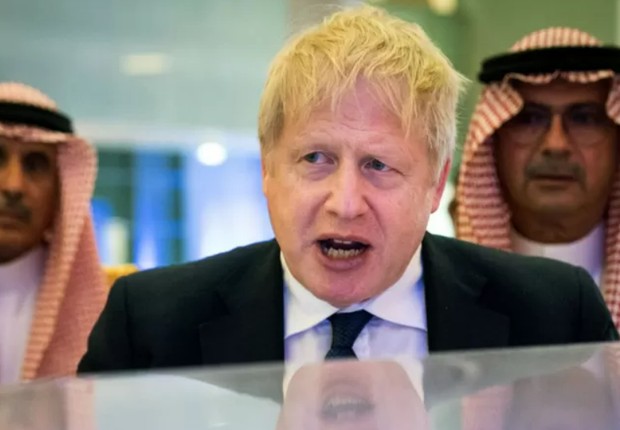 Boris Johnson não conseguiu convencer a Arábia Saudita e outros países a aumentar sua produção de petróleo (Foto: GETTY IMAGES (via BBC))