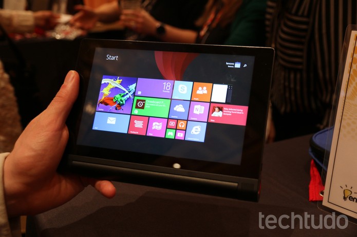 Yoga Tablet 2 agora com tecnologia AnyPen (Foto: Isadora Díaz/TechTudo)