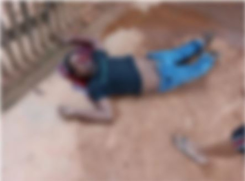 Homem é morto com pelo menos 6 tiros no rosto em Vila Nova Samuel — Foto: Divulgação 