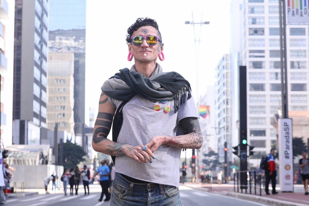 T. Angel sairá pela terceira vez no "Bloco dxs Freaks", que reúne pessoas LGBT com modificações corporais.  — Foto: Celso Tavares/G1