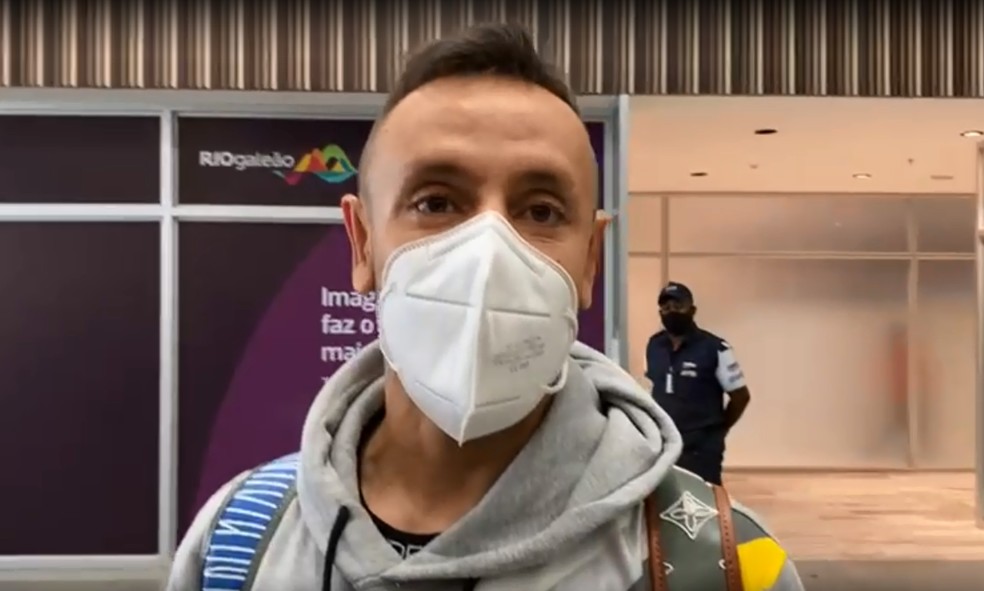 Rafinha desembarca no Rio de Janeiro em fevereiro — Foto: Cahê Mota / ge