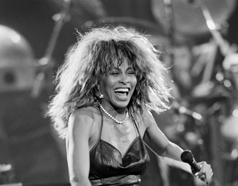 Tina Turner em turnê pela França. Show em Paris.