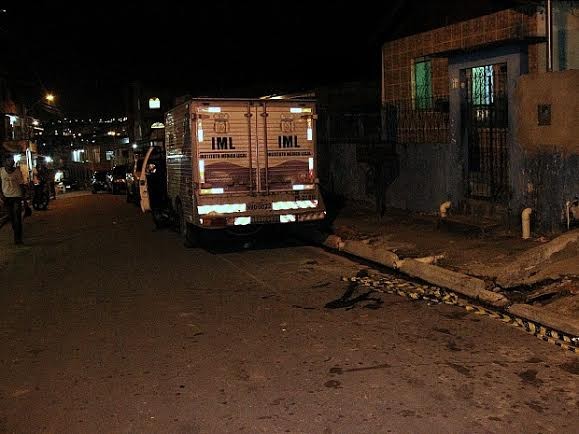 Crime ocorreu no bairro Jorge Teixeira, Zona Leste de Manaus (Foto: Marcos Dantas/G1 AM)
