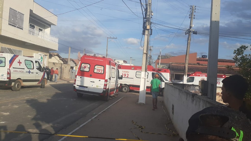 Casa de venda de fogos de artifício explode e deixa ao menos 10 feridos em Crisópolis na Bahia — Foto: Redes Sociais