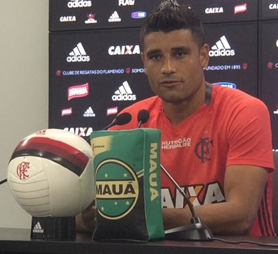 Ederson dá primeira coletiva de 2016 e agradece ao Fla por recuperação