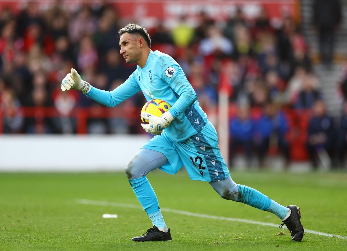 Na estreia de Navas, Nottingham Forest vence e emenda cinco jogos sem ...