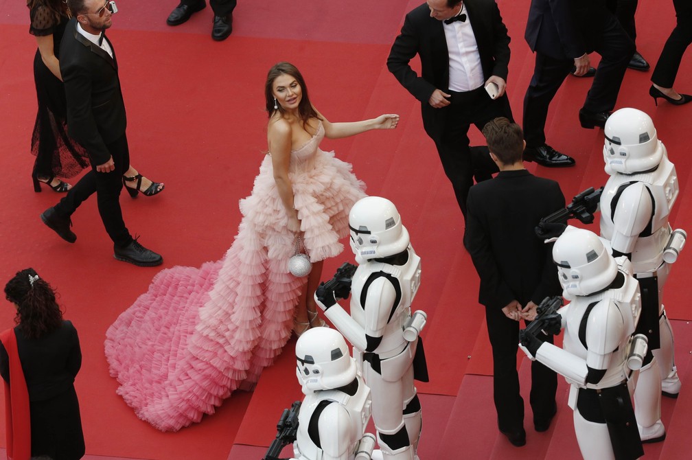 Stormtroopers de 'Star Wars' invadem tapete vermelho em Cannes durante divulgação do filme "Solo: A Star Wars Story" (Foto: REUTERS/Jean-Paul Pelissier)