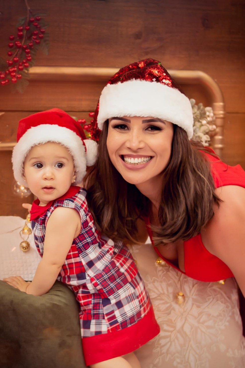 A mamãe Leisiane Almeida, que vai passar o primeiro Natal com a filhota — Foto: Arquivo Pessoal