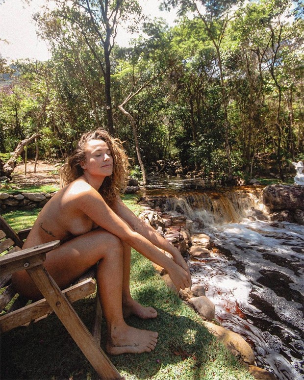 Juliane Araújo (Foto: Reprodução / Instagram) Juliane Araújo (Foto: Reprodução / Instagram)