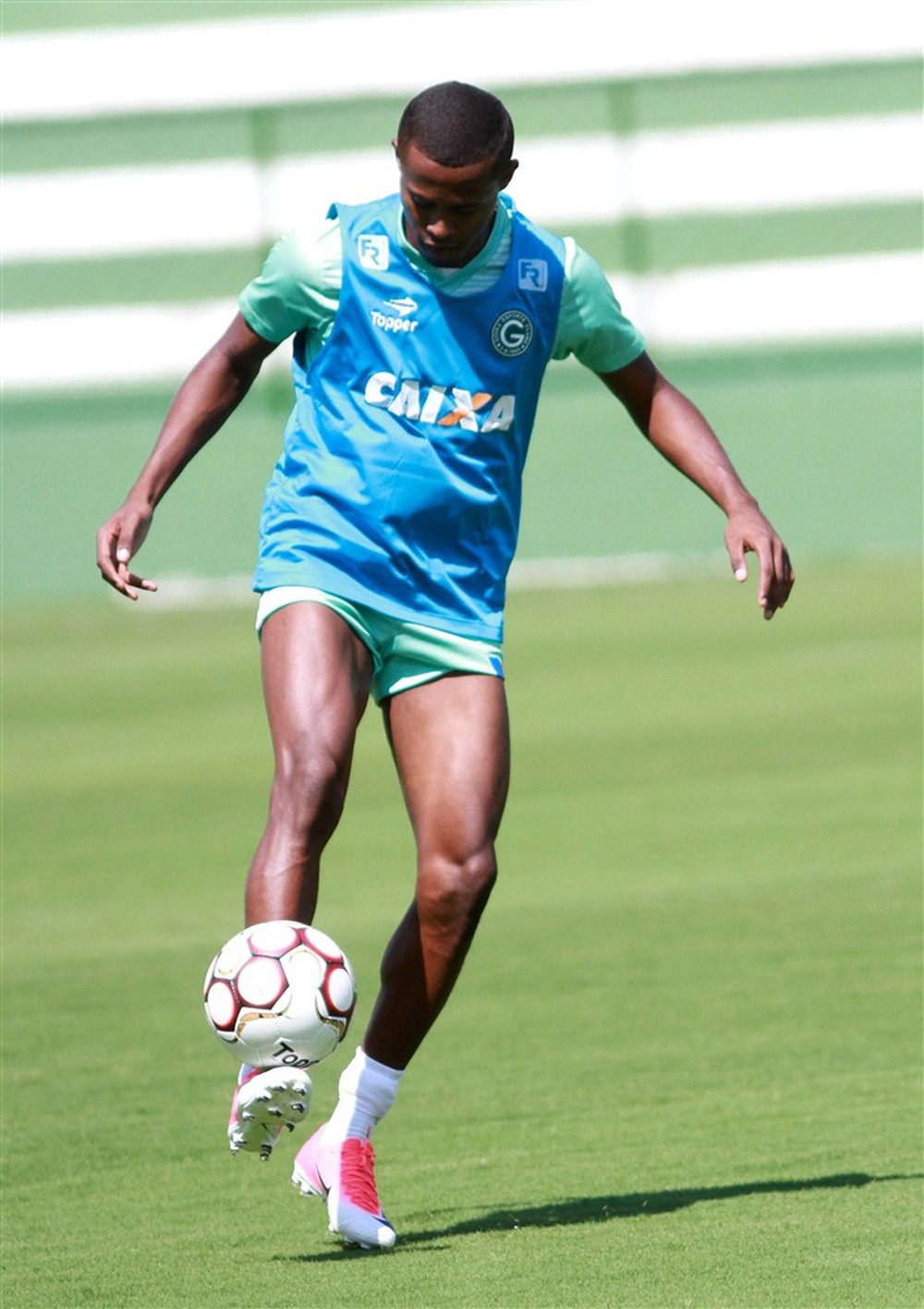Destaque do Goiás cita interesse de São Paulo e Palmeiras, mas diz que 