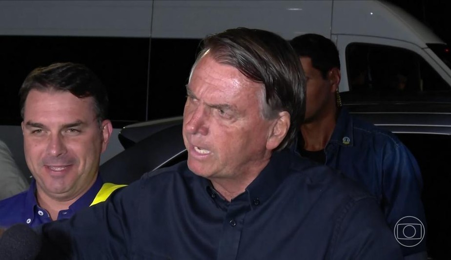 O presidente Jair Bolsonaro fala pela primeira vez após o resultado do primeiro turno