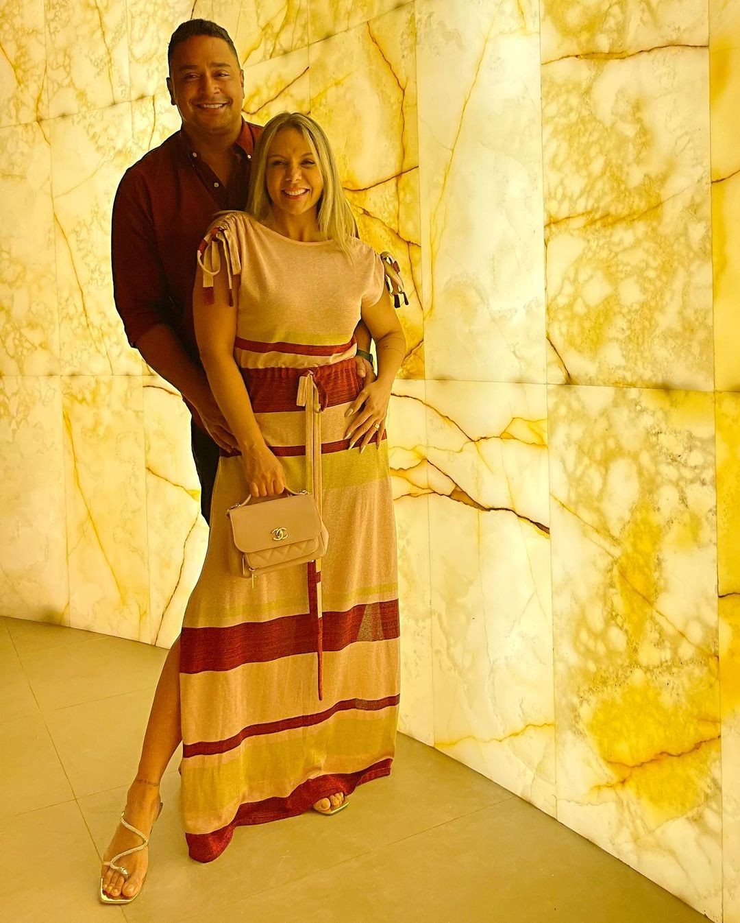 Em Dubai, Carla Perez e Xanddy têm jantar romântico no edifício mais alto do mundo (Foto: Reprodução/Instagram)