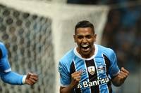 Grêmio negocia retorno do atacante Pedro Rocha ao clube após passagem pelo Fortaleza.