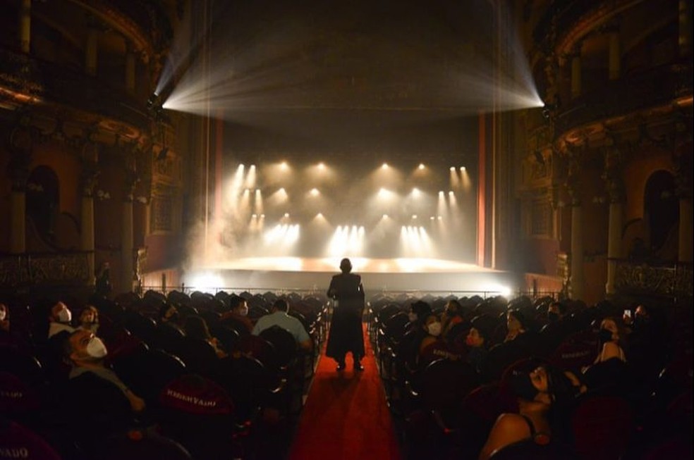 Programa&ccedil;&atilde;o de Halloween no Teatro Amazonas no ano passado. &mdash; Foto: Michael Dantas/SEC