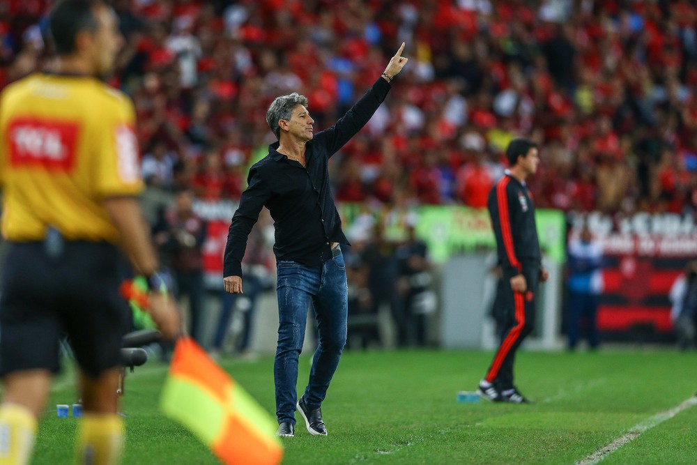 Renato tentará quebrar jejum de seis jogos no Rio