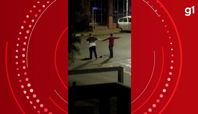 Vídeo mostra 'cordão humano' feito com reféns durante ataque à empresa em Guarapuava