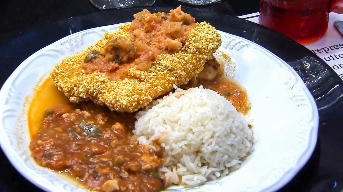 Filé de Tilápia Crocante ao Molho de Camarão com Pirão e Arroz Receitas