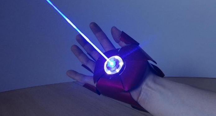 luva-do-honem-de-ferro-laser (Foto: Reprodução / YouTube)