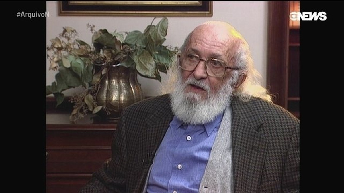 Centenário de Paulo Freire: viúva e pesquisadores do DF falam sobre legado e bom humor do educador 