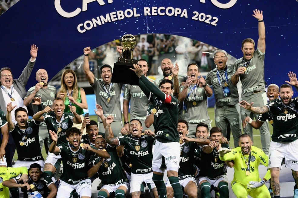 Campeo da Recopa nesta semana, Palmeiras  um dos clubes que entra na terceira fase  Foto: Marcos Ribolli