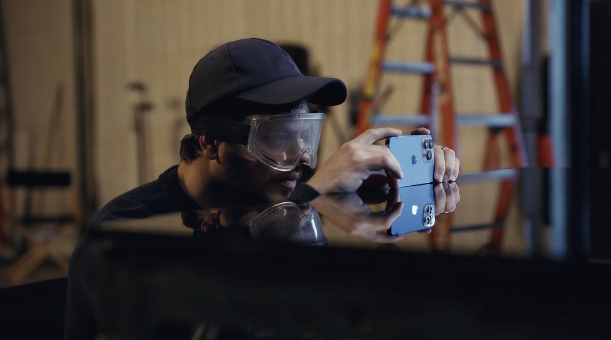 Equipe invade iPhone 13 Pro em tempo recorde e leva prêmio de R$ 1 milhão