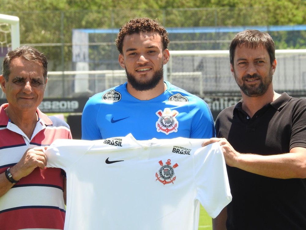 [ENQUETE] Vocês dariam uma chance ao André Luiz de ser titular este ano?