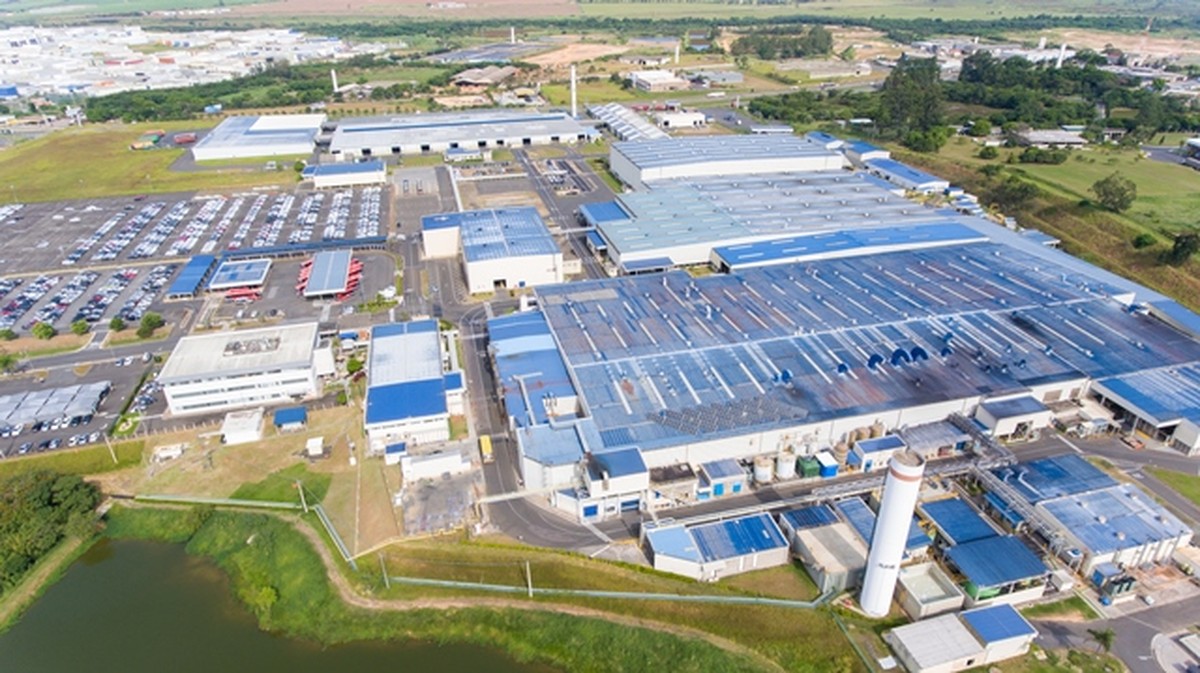 Resultado de imagem para Toyota anuncia investimento de R$ 1 bilhÃ£o no Brasil