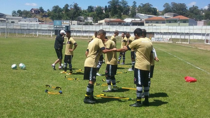 Botafogo-PB, treino, Estádio Municipal de Poços de Caldas (Foto: Divulgação / Botafogo-PB)