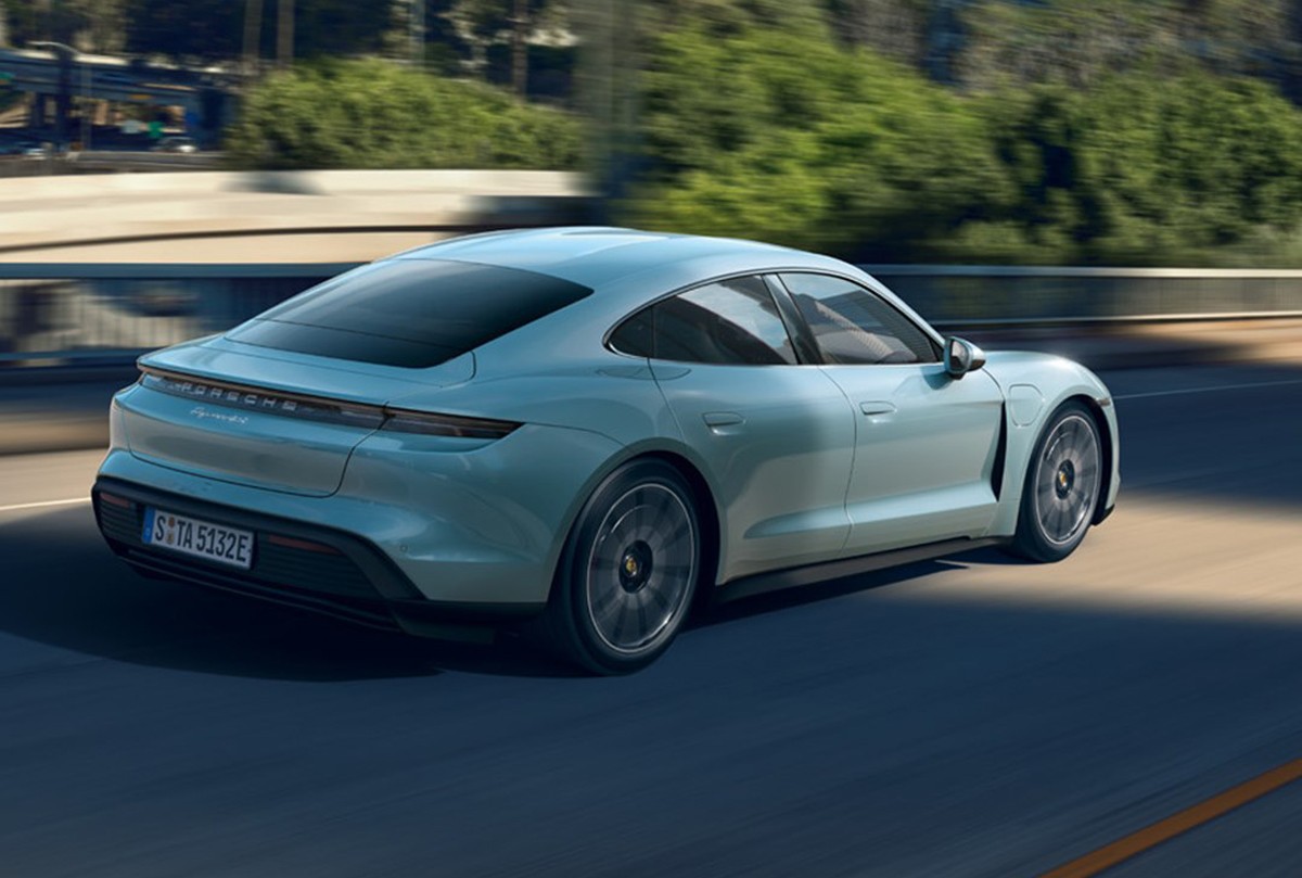 Porsche Taycan ganha versão menos potente, mas com a maior autonomia da ...