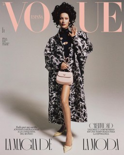 Vogue España com Bella Hadid