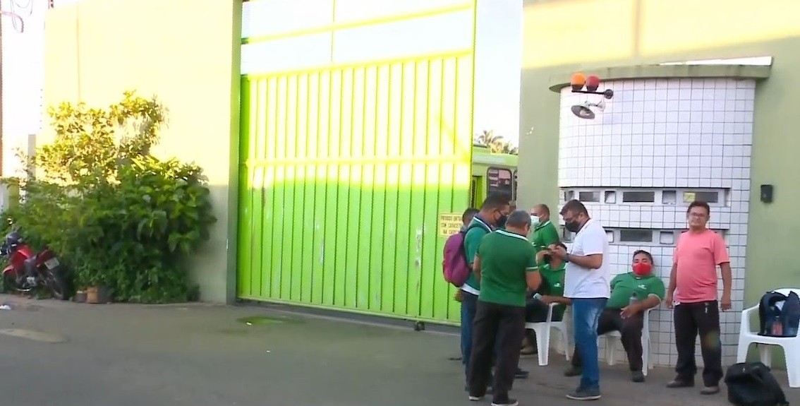 Motoristas e cobradores de ônibus entram em greve em Teresina; nenhum veículo saiu às ruas, diz sindicato