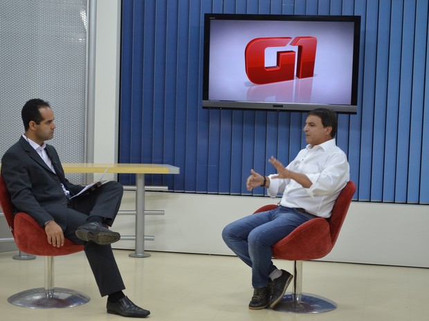 Marcio Bittar participou de entrevista para Acre TV e G1 Acre nesta segunda-feira (Foto: Aline Nascimento / G1 Acre)