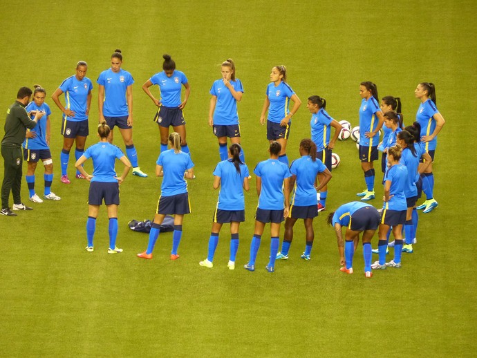 treino seleção brasileira (Foto: Cíntia Barlem / GloboEsporte.com)