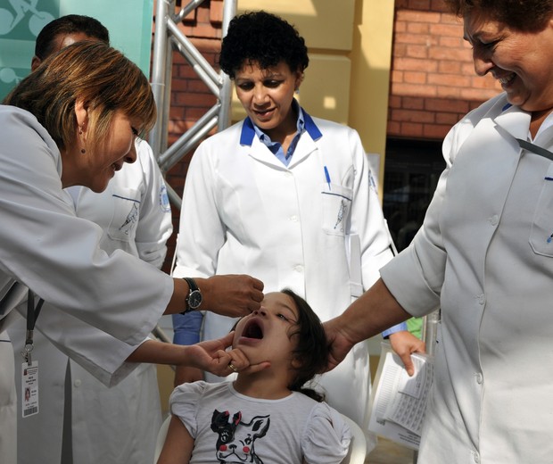 vacinação_criança (Foto: William Pereira/Secretária de Estado da Saúde de SP)