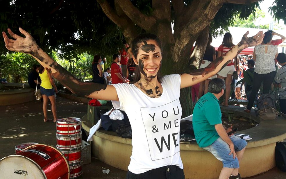 Katienne conseguiu vaga em medicina na Unicamp pelo Profis em 2017 (Foto: Murillo Gomes/G1)