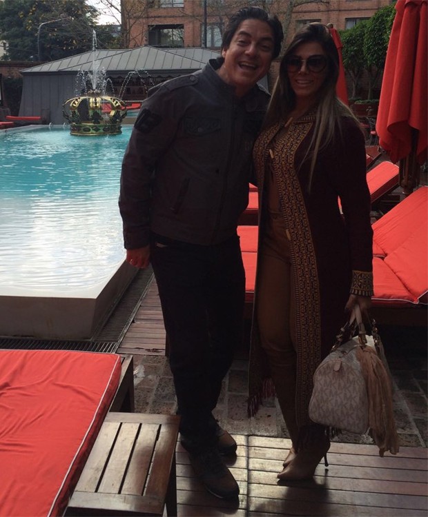 Fabiana Teixeira e o noivo, o empresário Alessandro Toniello (Foto: Arquivo pessoal)